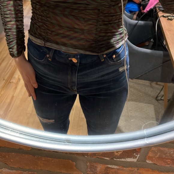 h&m super comfortable and skinny high waist ankle length ripped jeans high waist - Picture 12 of 16